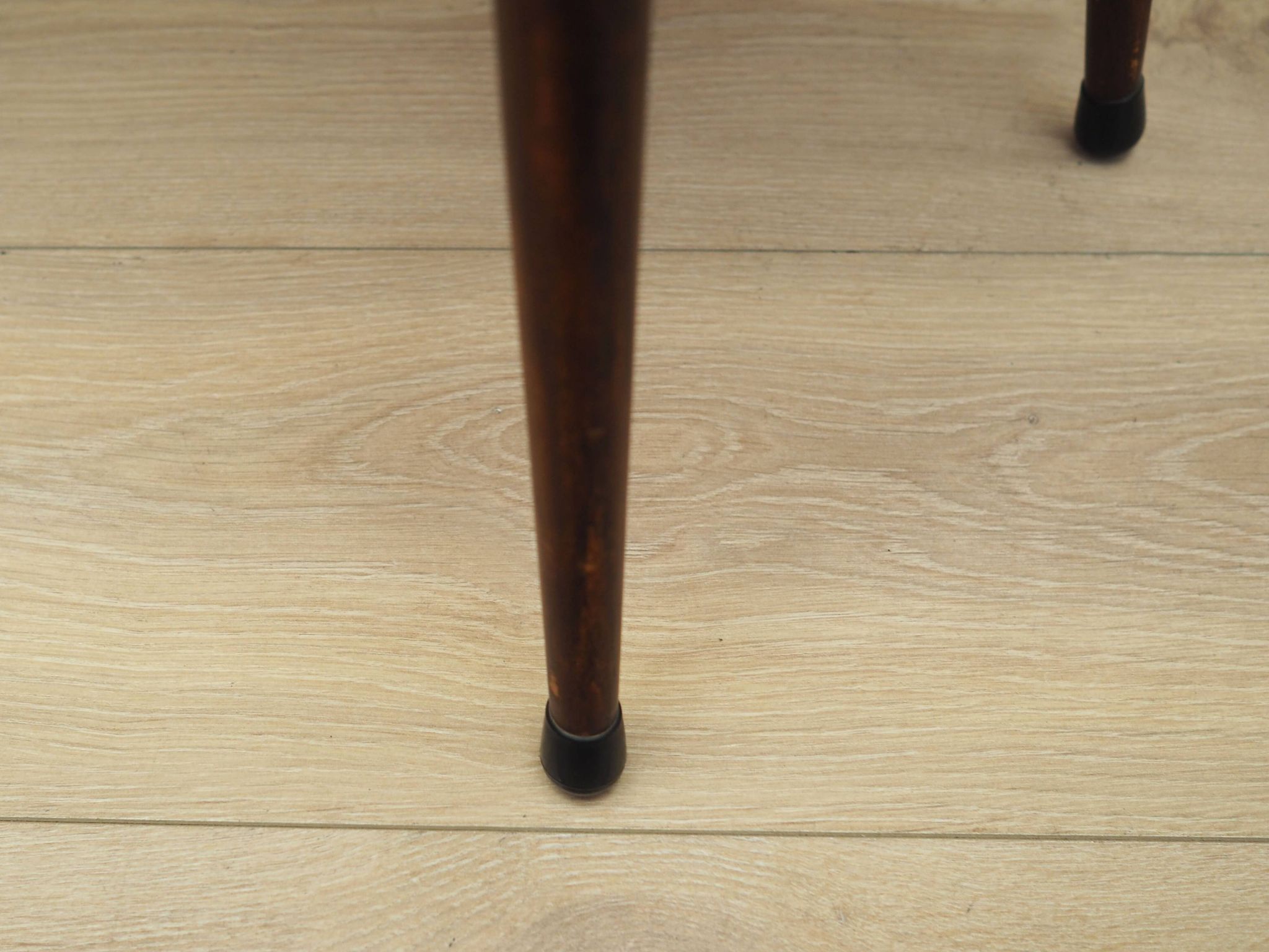 Tabouret en teck, design danois, années 1970, production : Danemark
