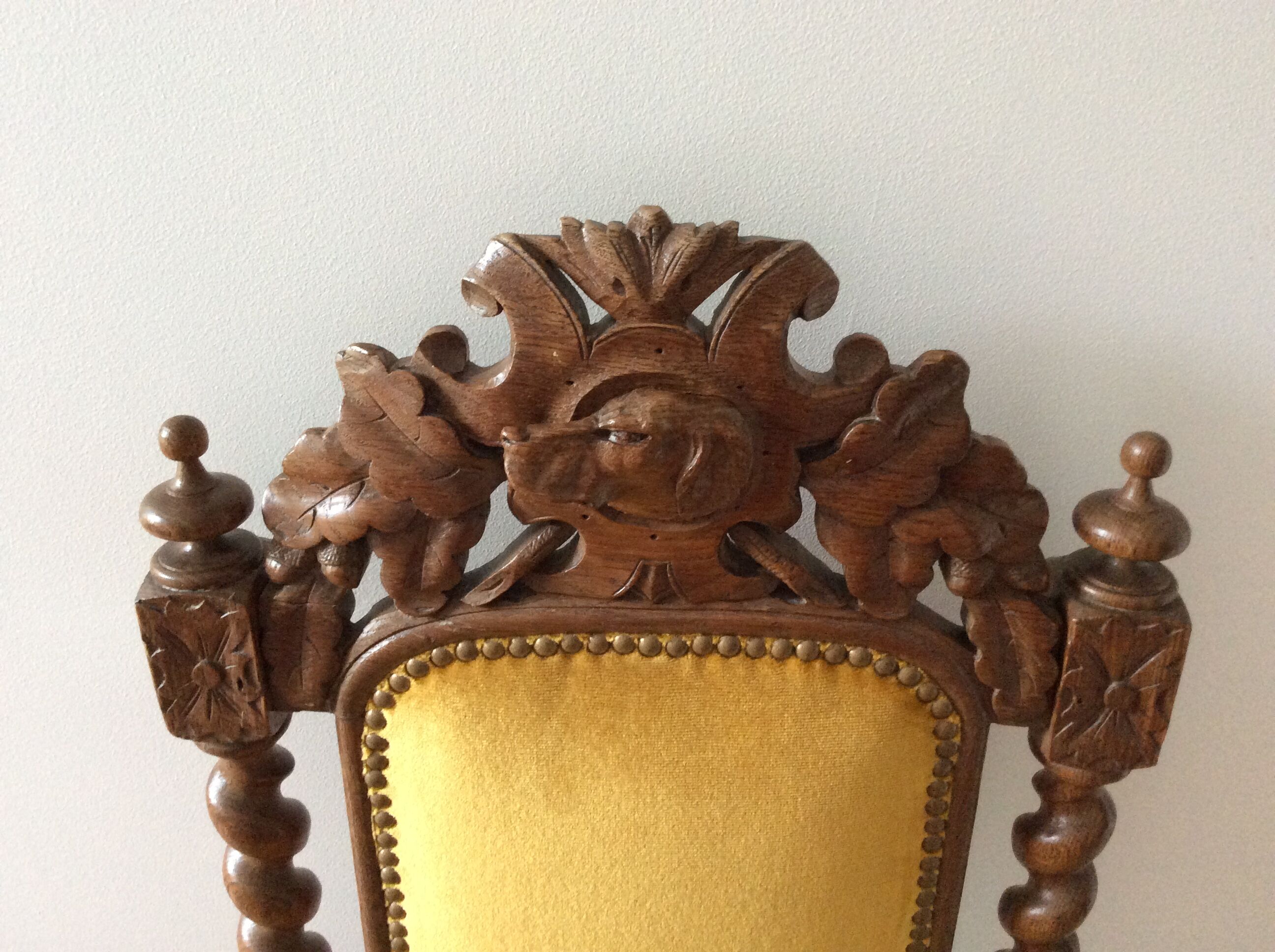 Pair of chairs chauffeurs style Henri II