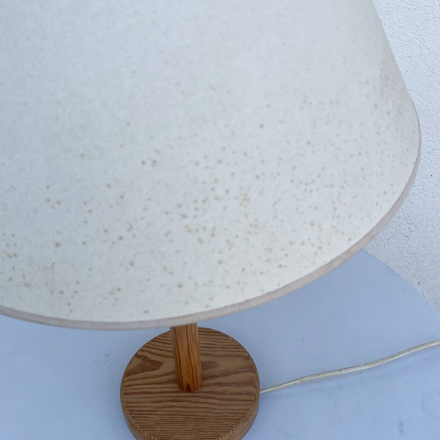 Scandinavian table lamp