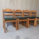 4 chaises en bois massif