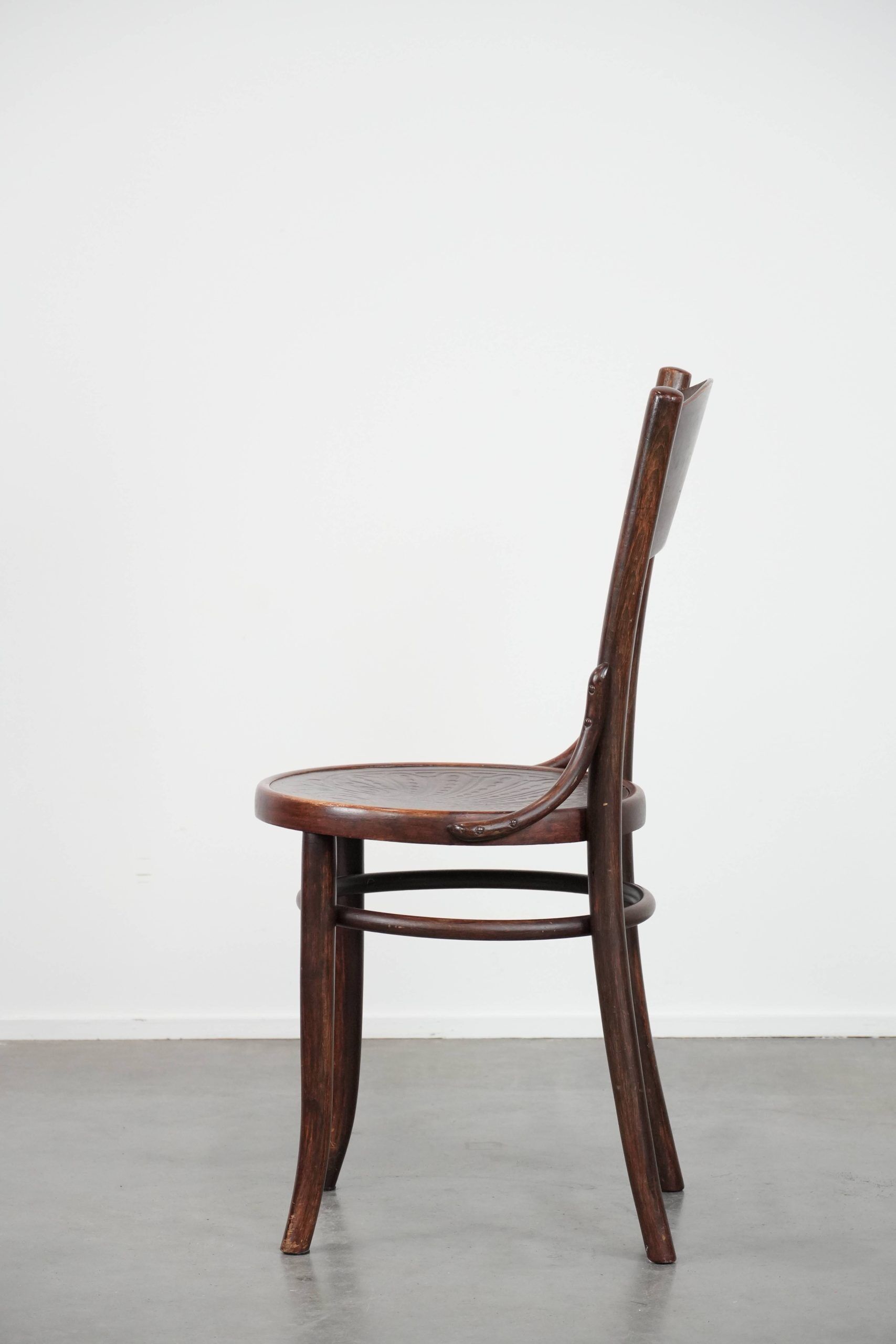 Vintage timeless wooden Cosmos bistro design chair with beautiful carvings