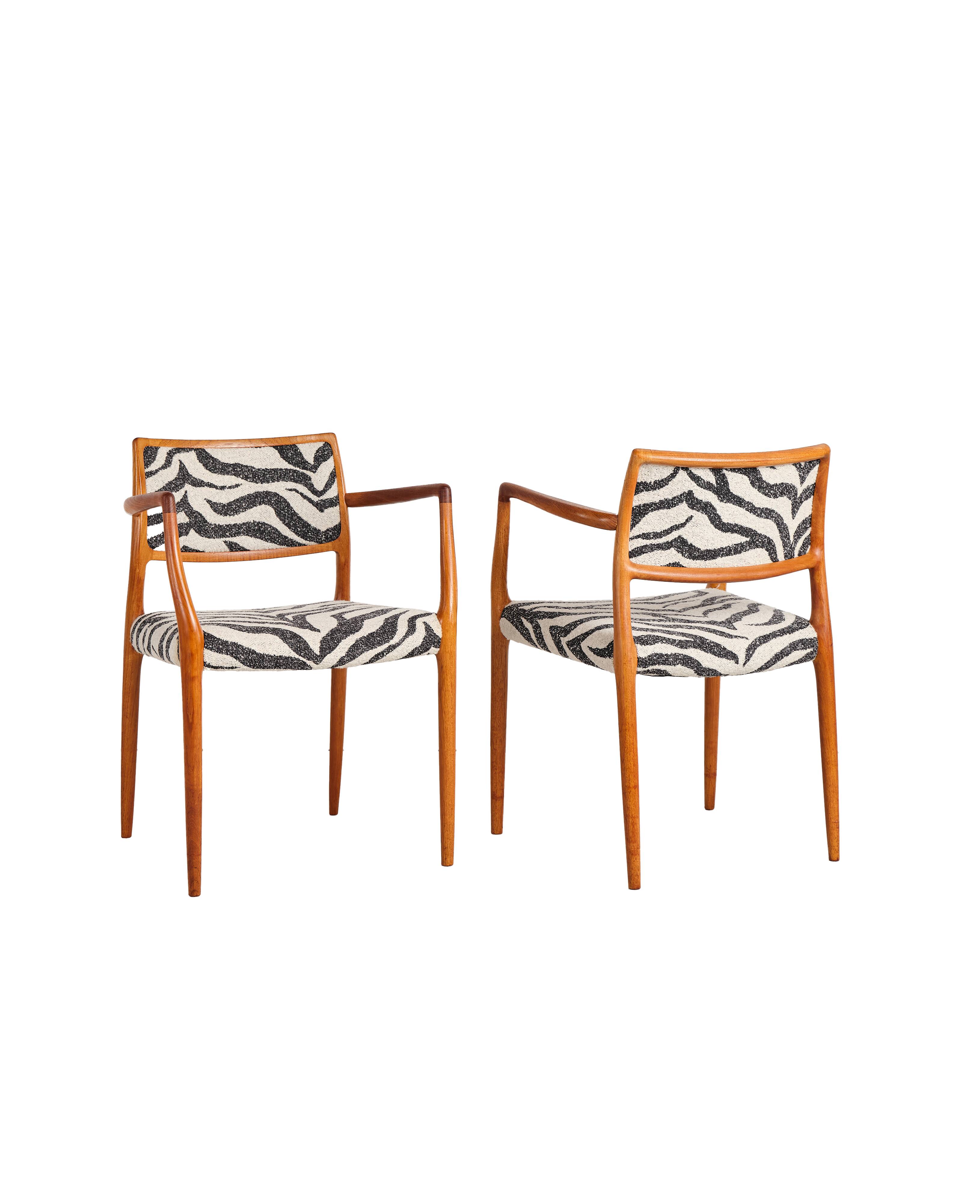 Ensemble de 2 fauteuils danois Niels O. Møller, modèle 65, design du milieu