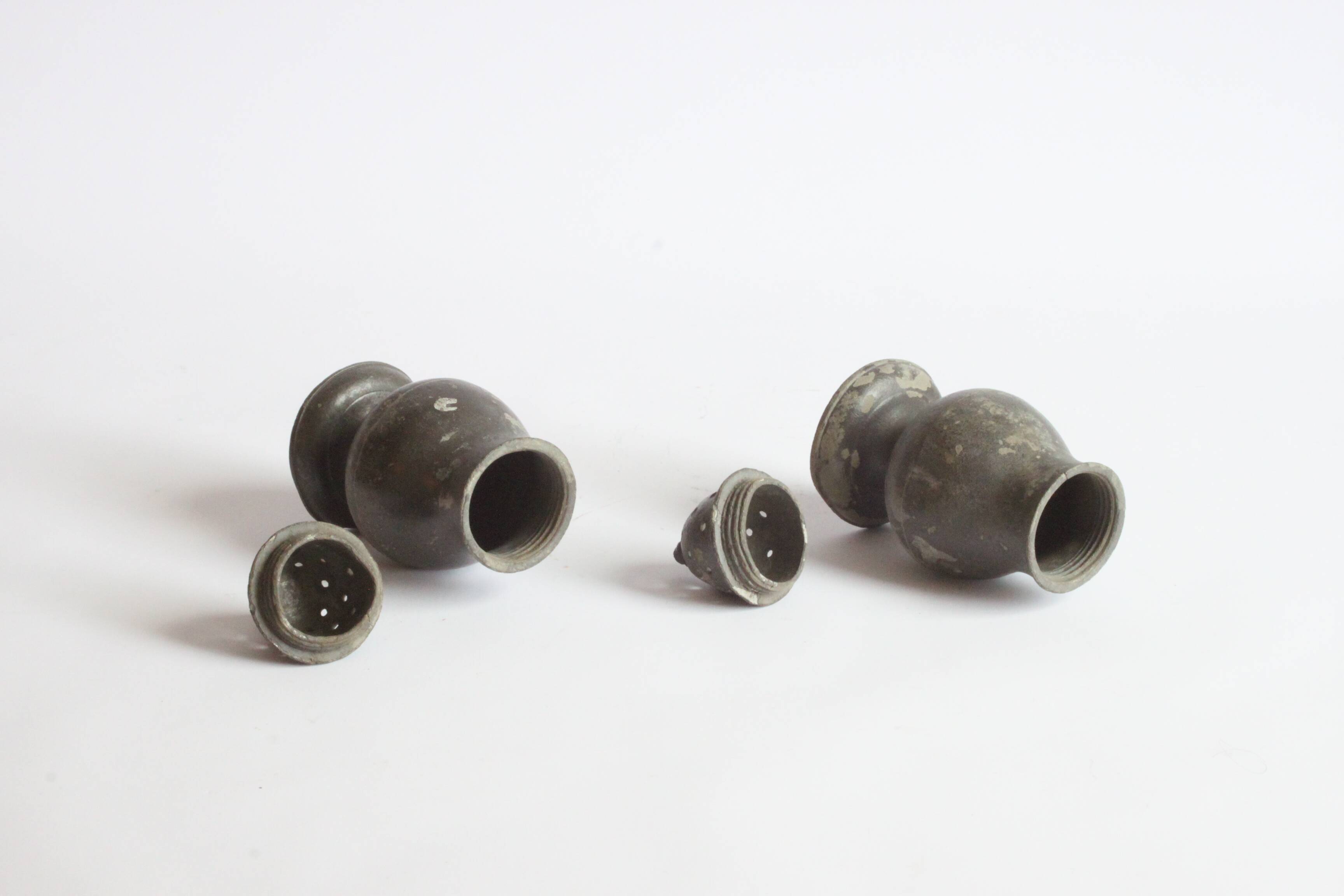 Antique muffineers, salt or sugar shakers in pewter, 18th