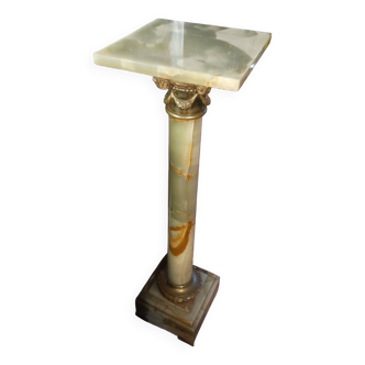 Onyx column