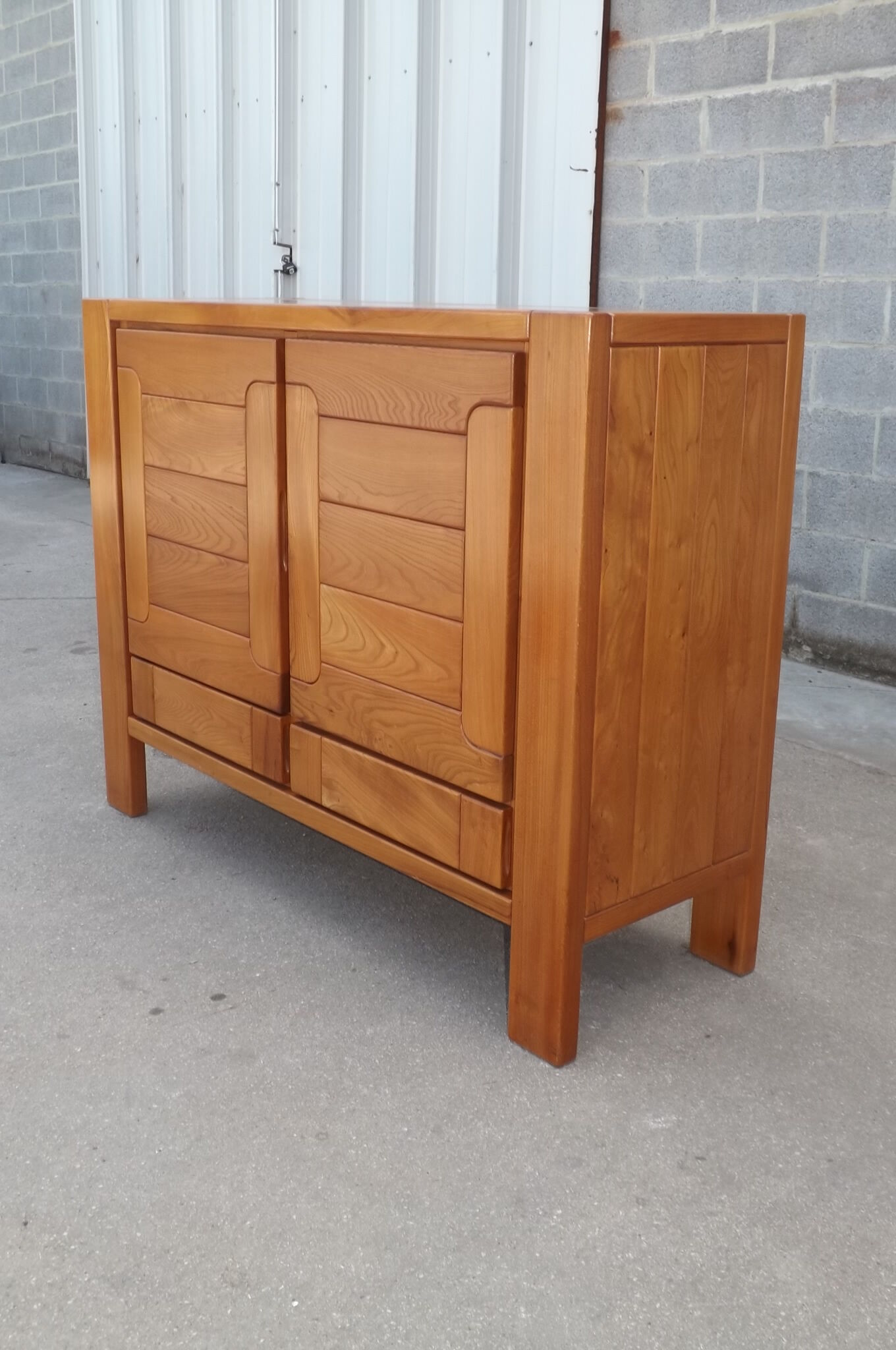 Bahut buffet dressoir Regain orme 1970 vintage