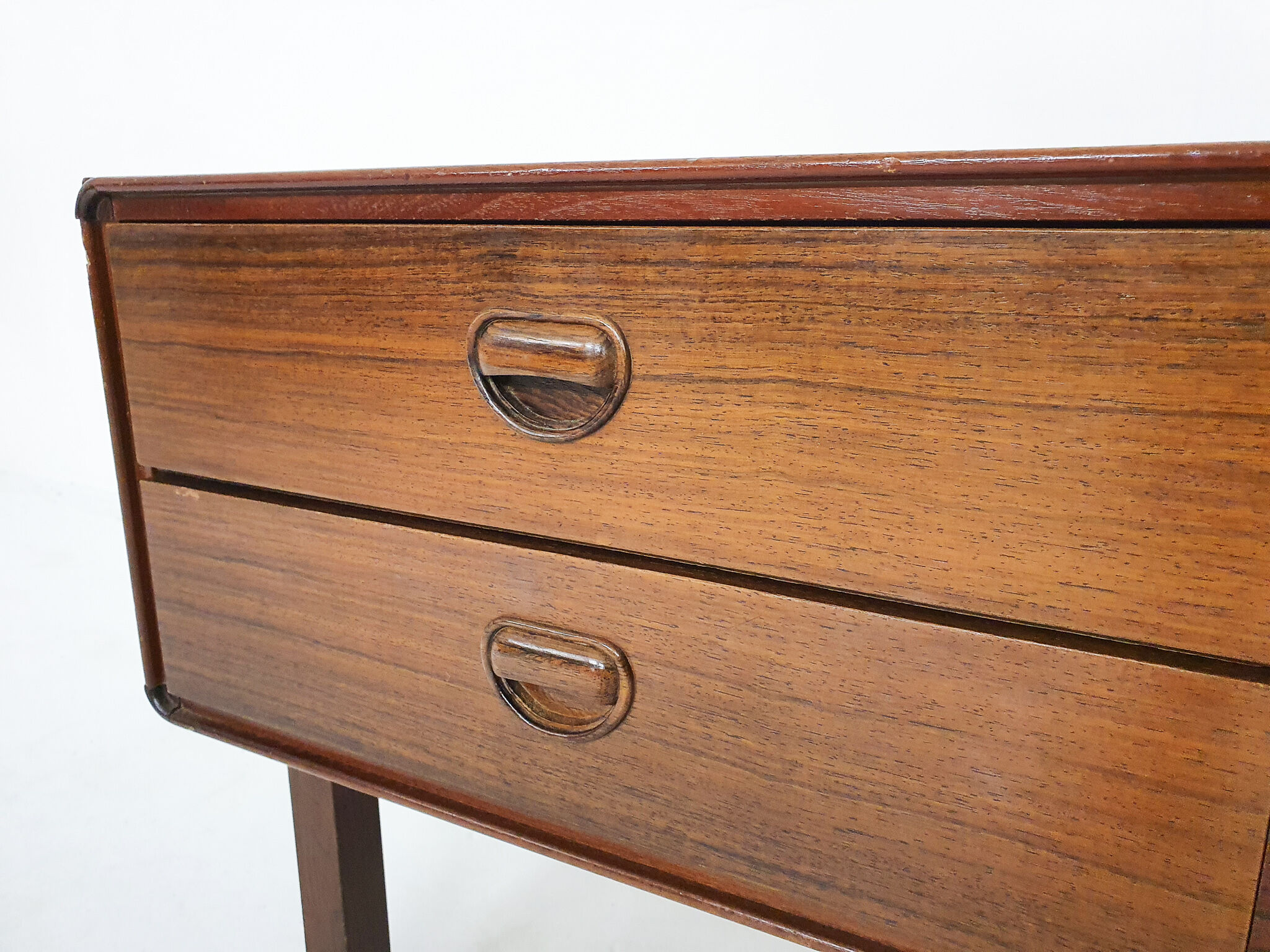 Enfilade de Louis van Teeffelen pour WeBe, Pays-Bas des années 1950