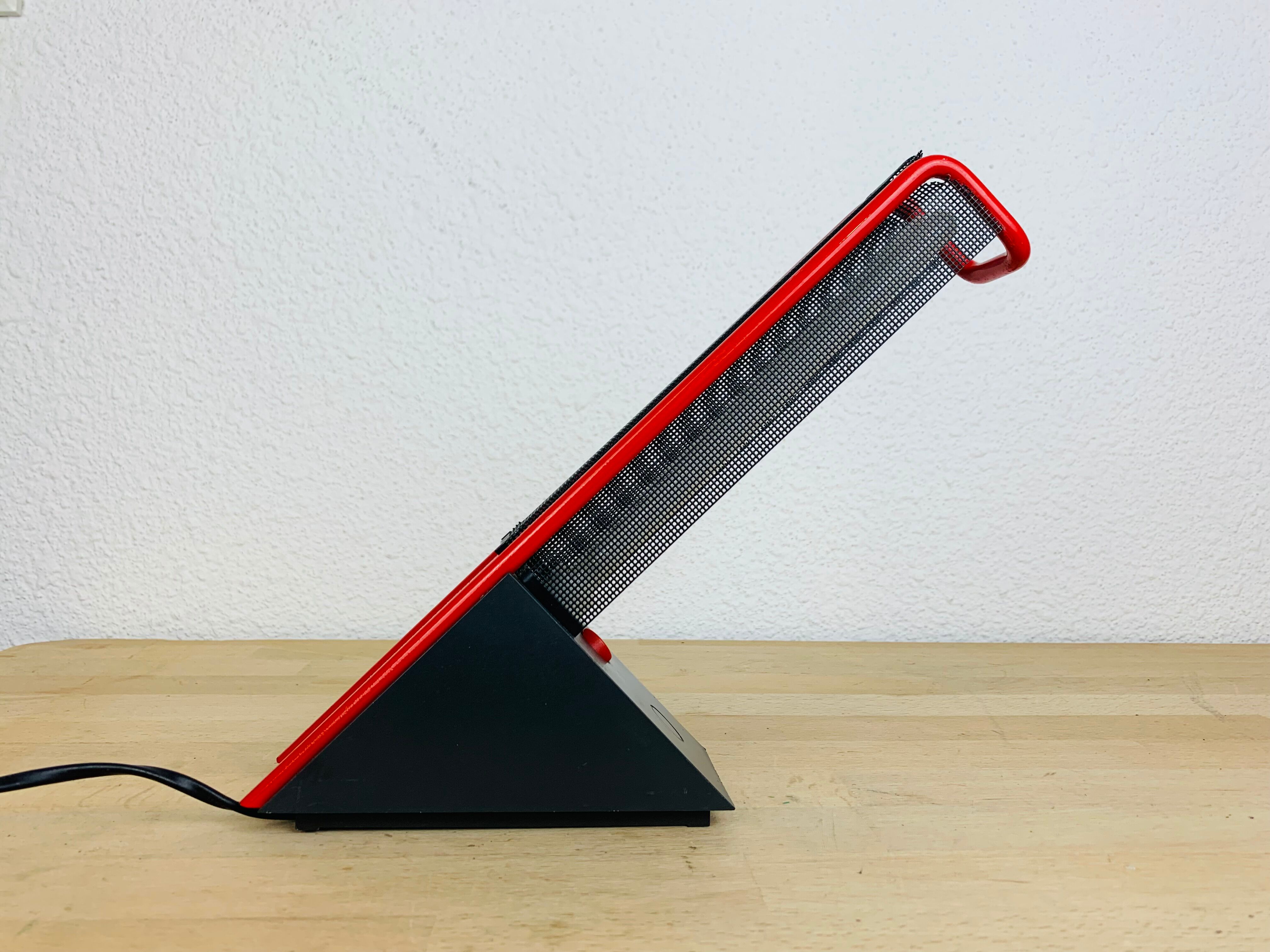 Philips 80s geometric red and black lamp