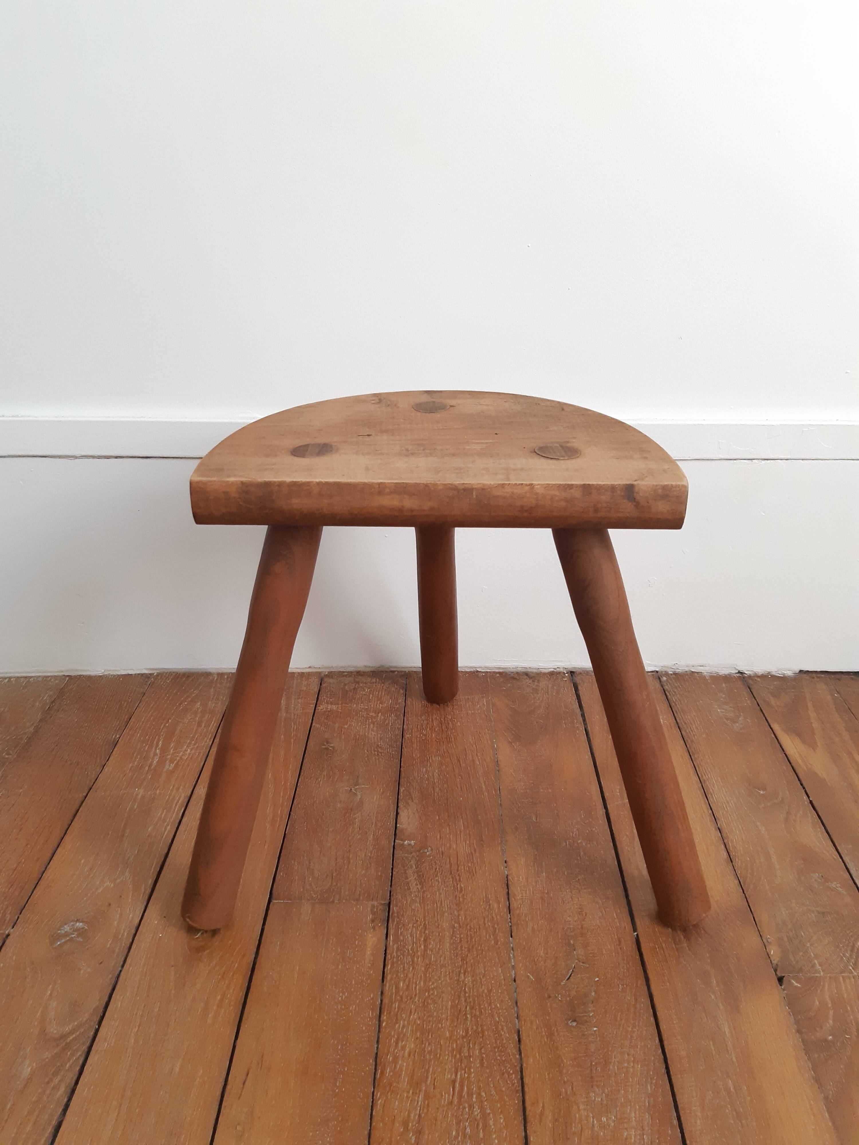 Tripod stool in light wood