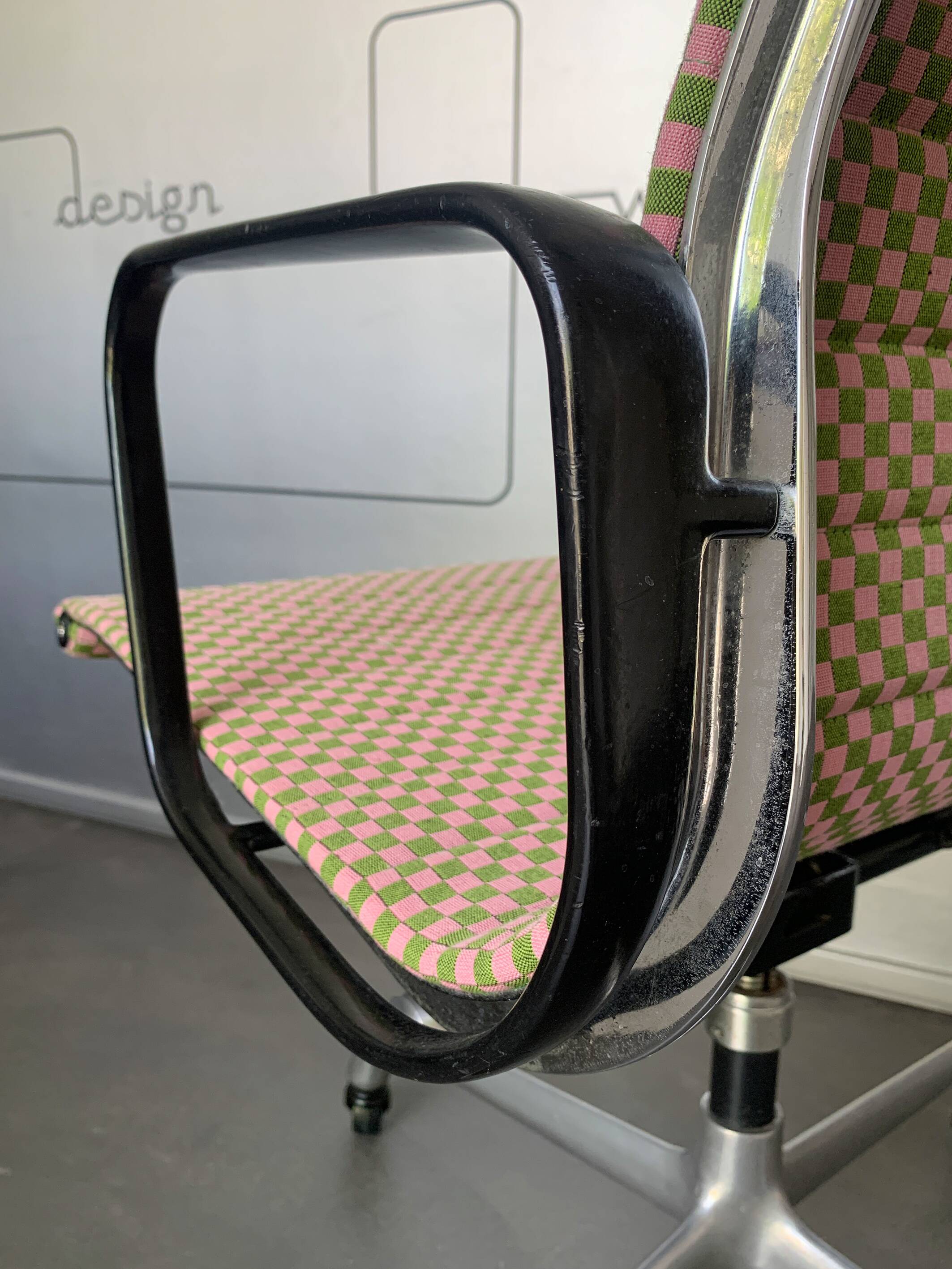 Eames EA117 Herman Miller office chair 1960 Alexander Girard fabric