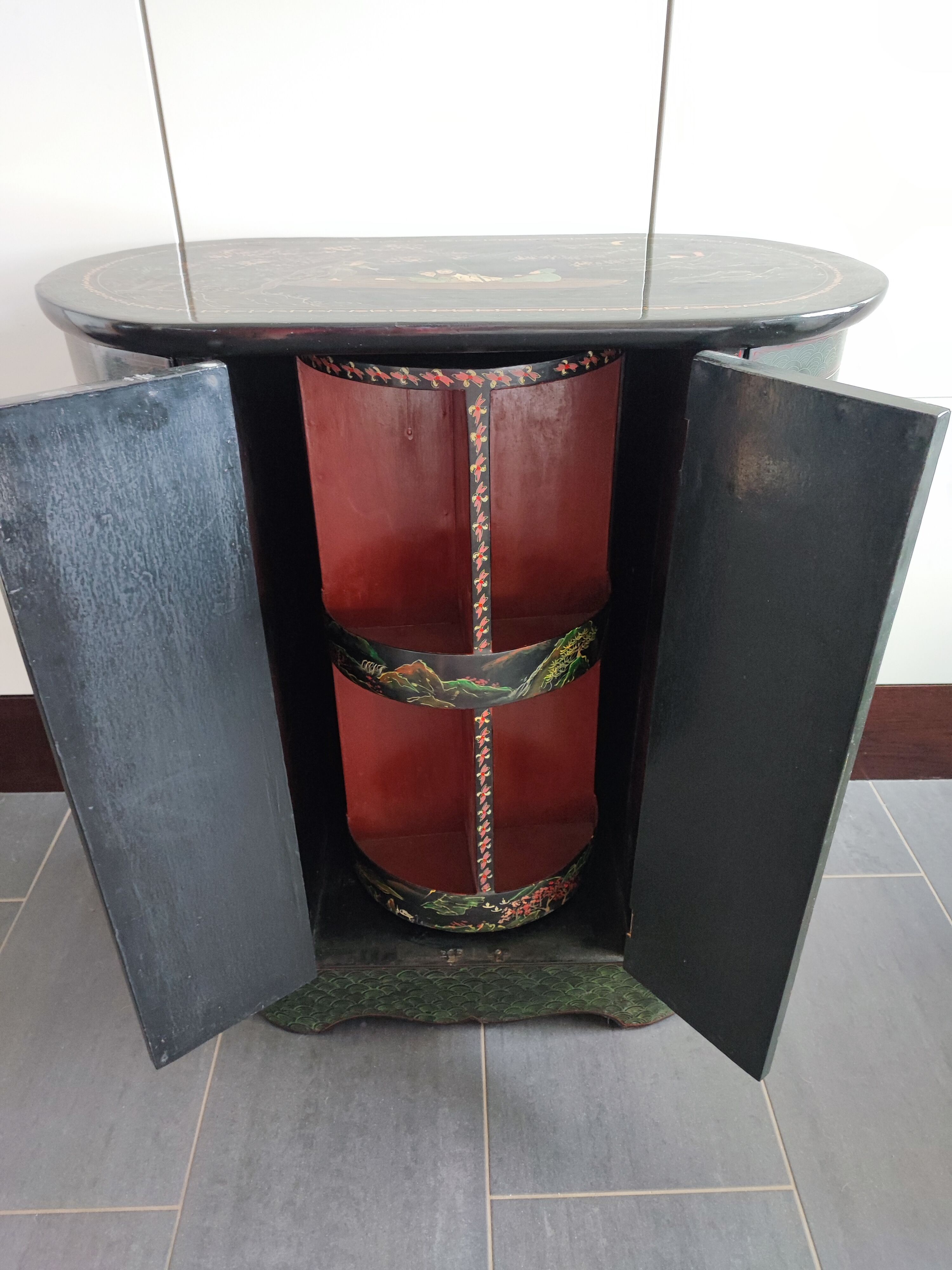 Japanese bar furniture painted and lacquered