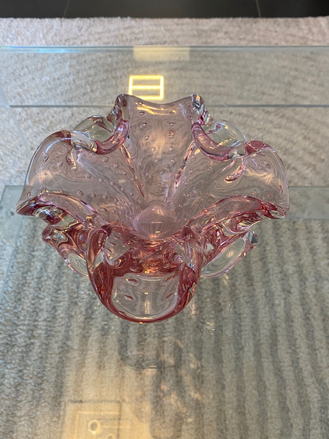 Vintage pink empty pocket ashtray in Murano by Barovier and Toso