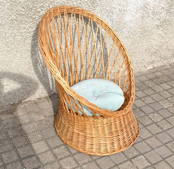 Fauteuil corbeille vintage en rotin tressé - assise ronde Design 1960-1970