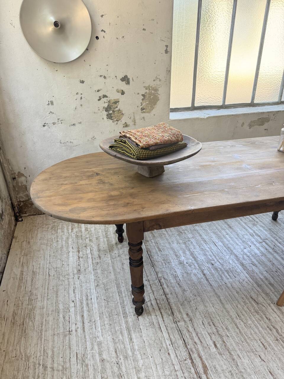 Oval farmhouse table 250cm pine