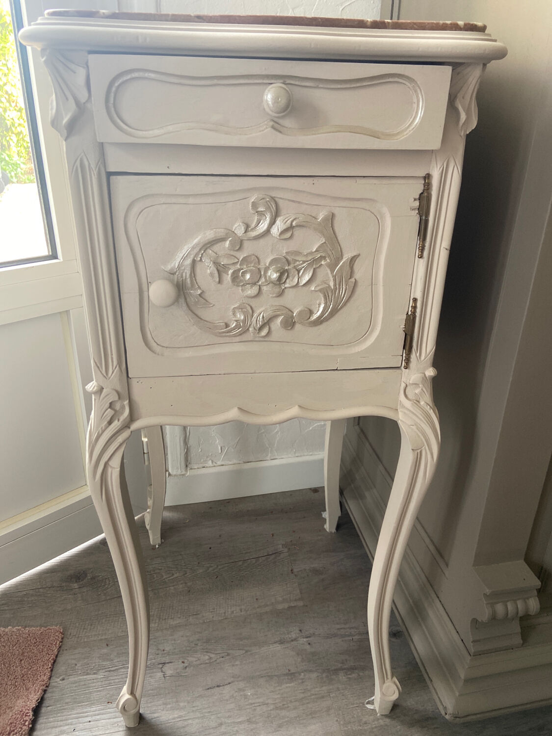 Bedside table