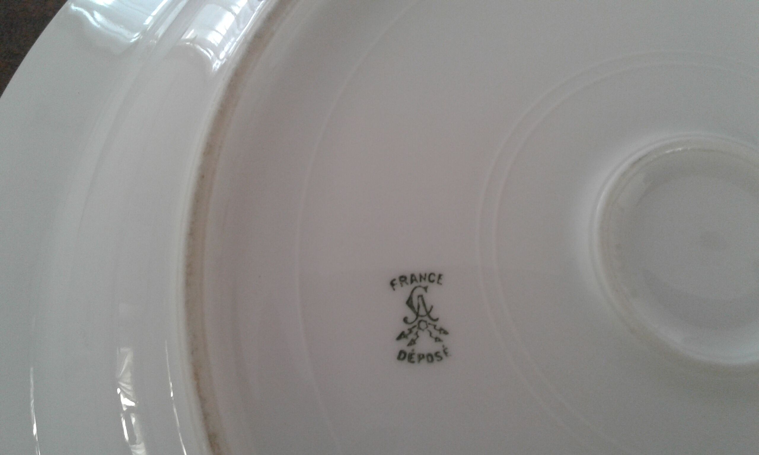 Dish rond creux, porcelain limoges