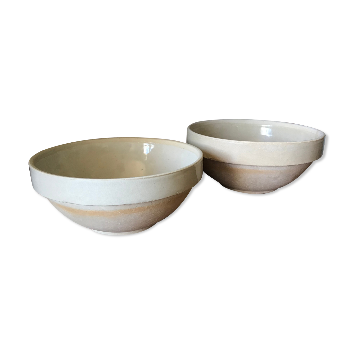 Enamelled sandstone salad bowls