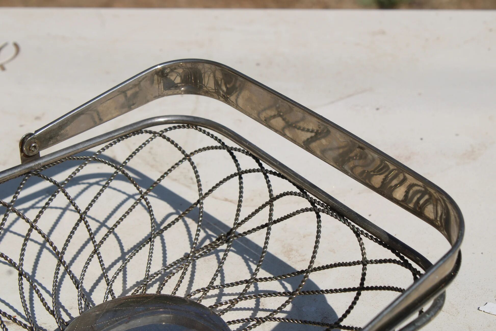 Vintage silver twisted metal basket – Foldable handle