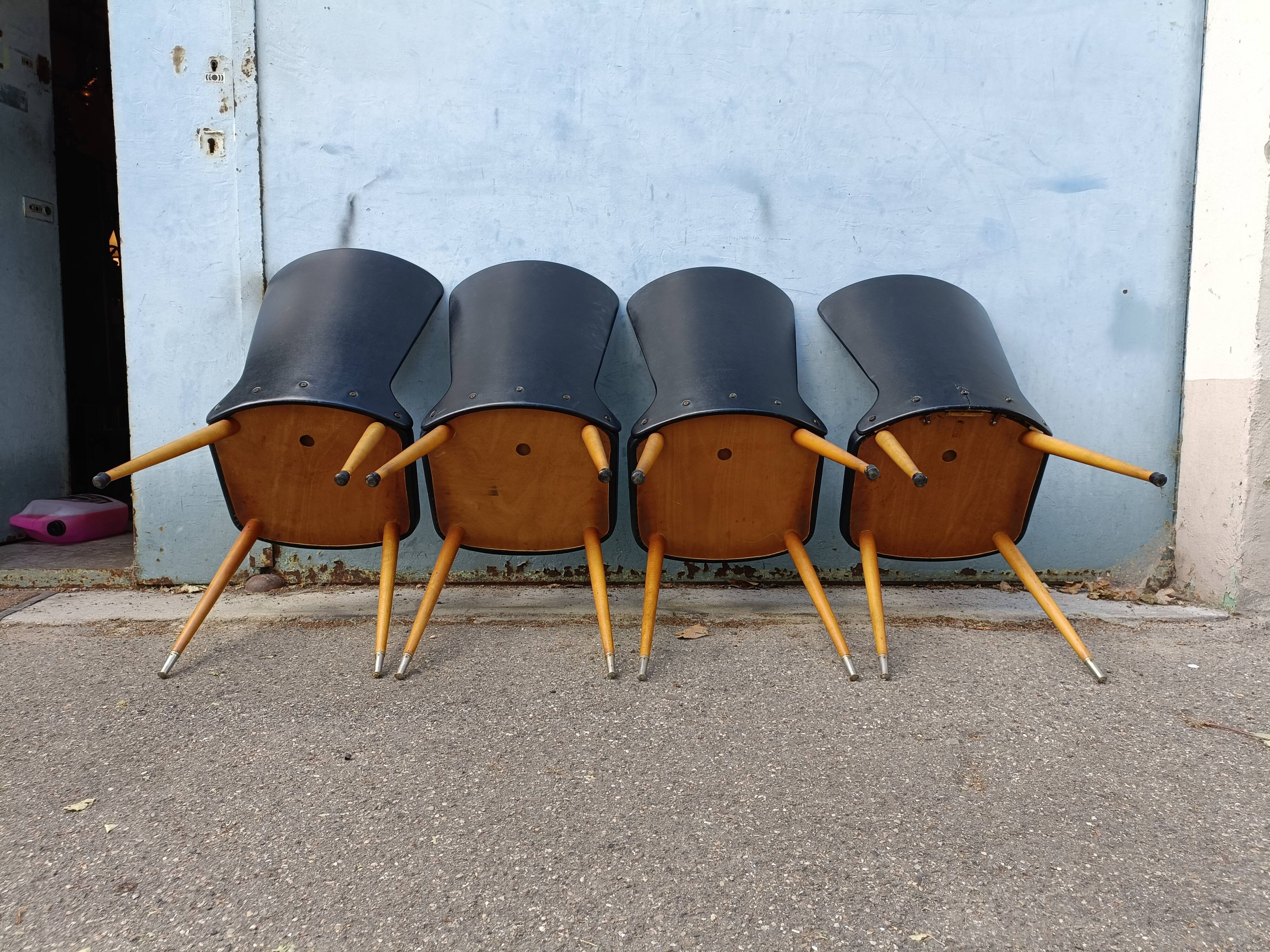 Lot of 4chaises Bauman essor