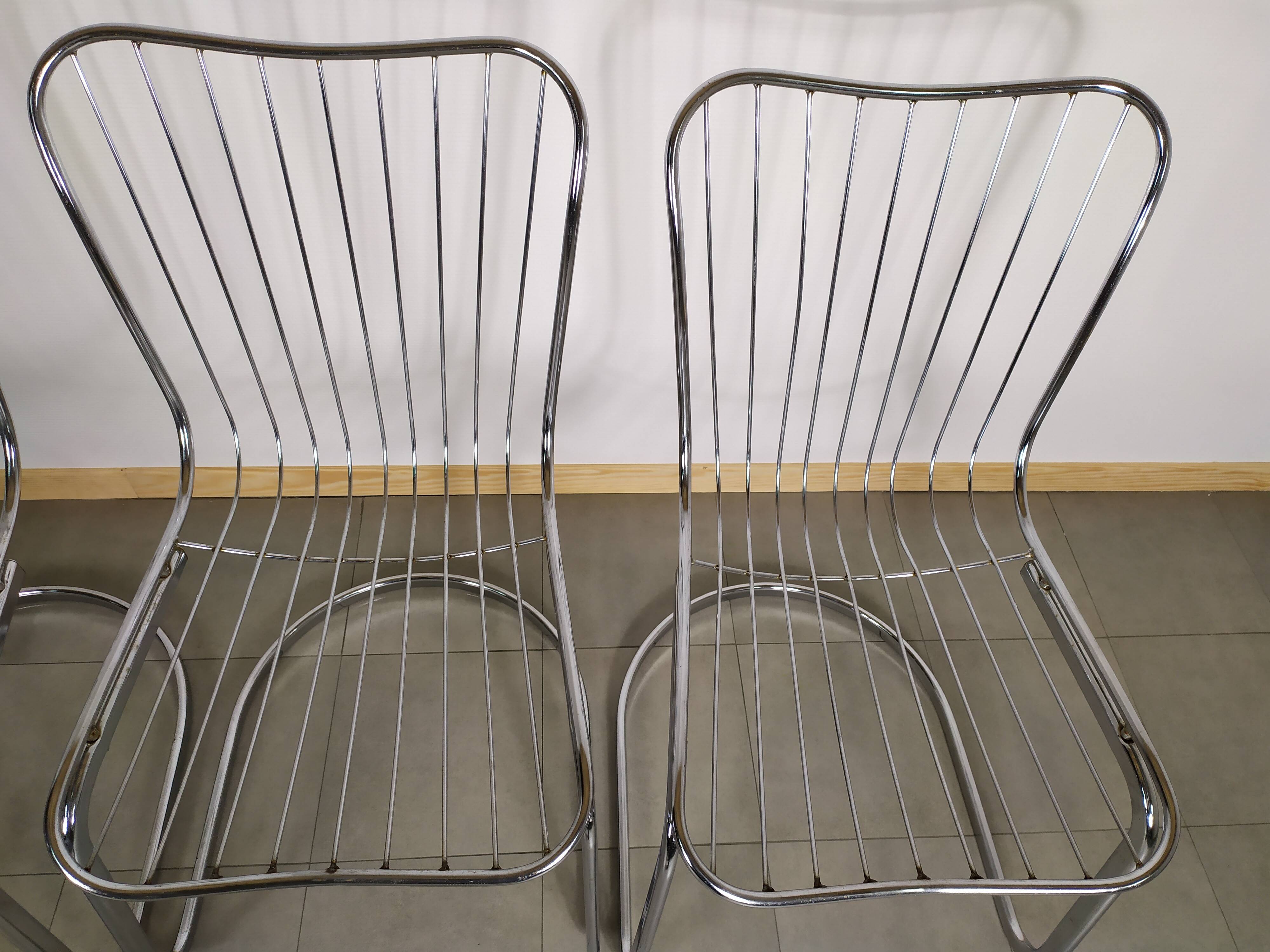 Lot de 4 chaise design en métal chromé années 70
