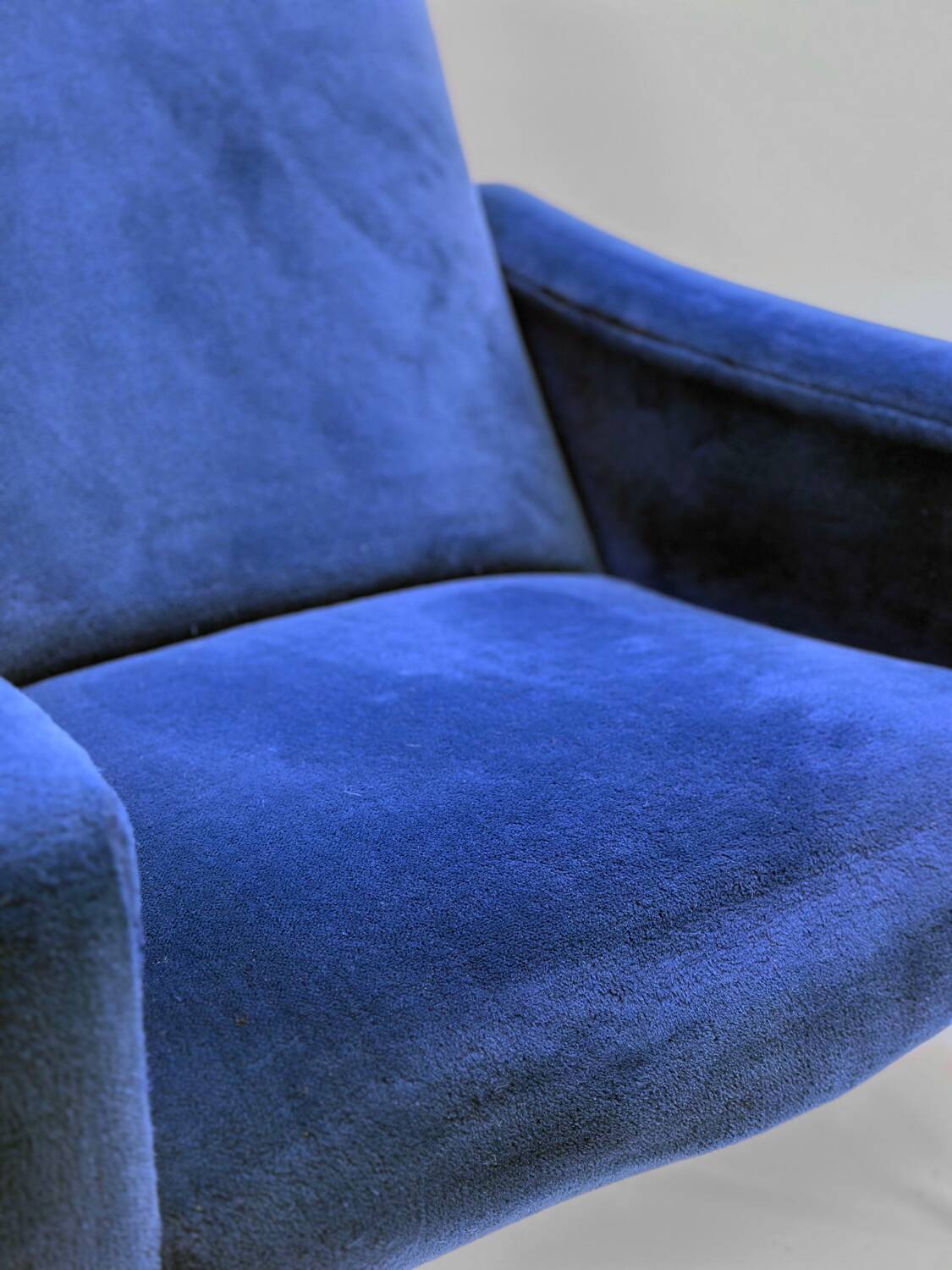 Paire de fauteuils Galion bleu royal de Steiner (années 1950)