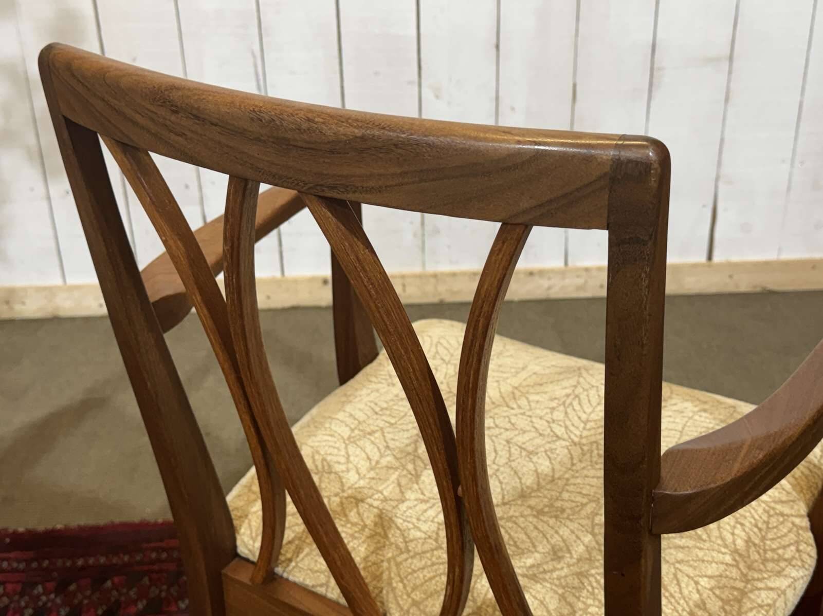 Paire de fauteuils anglais de la marque G-Plan en teck des années 70