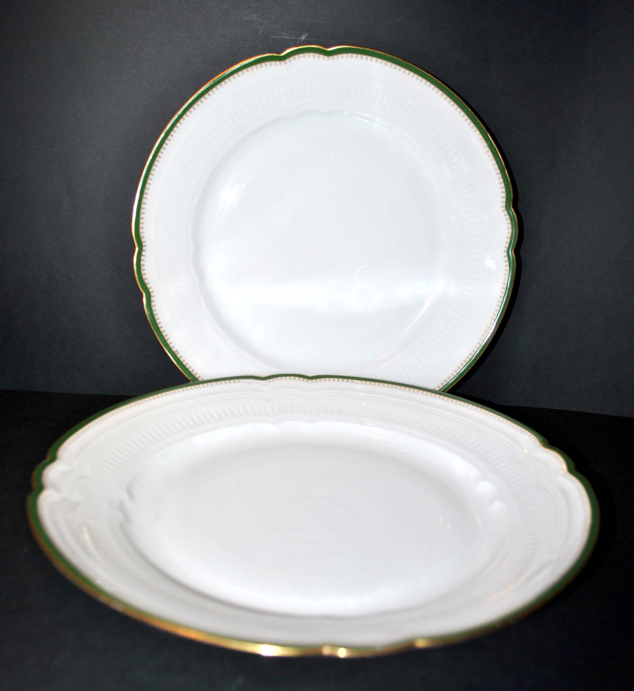 LIMOGES 2 round dishes antique chantournés in Green Gold edging porcelain "Aux Lions de Faïence Paris"