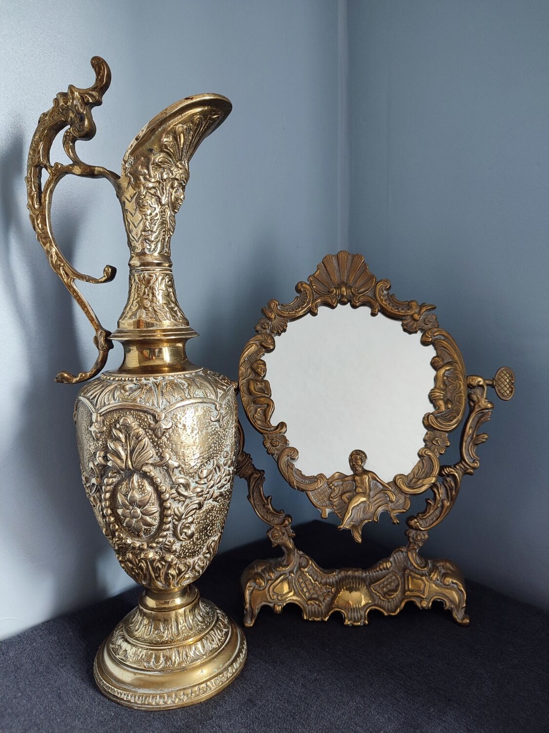 Ewer in gilded bronze