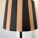 Lampadaire vintage en bois patiné noir et abat-jour rayé