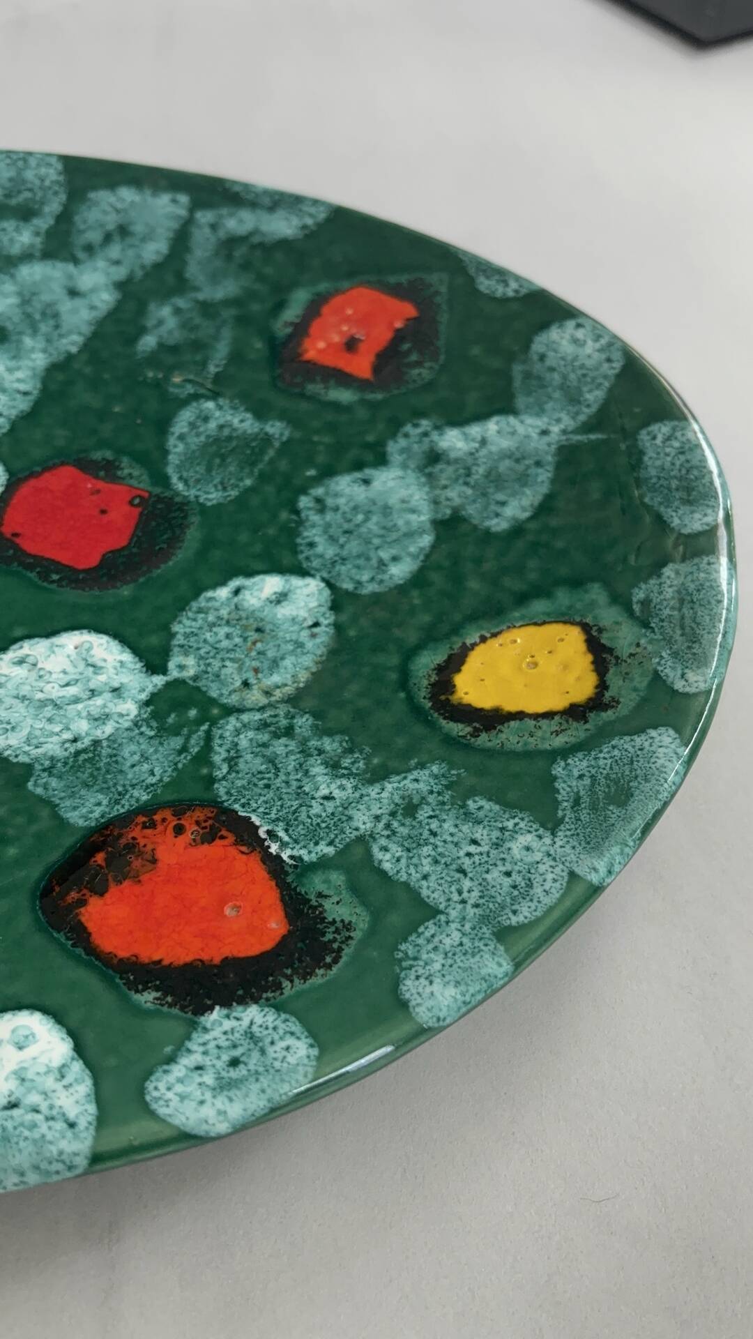 Vintage ceramic paint palette presentation plate | decorative bowl