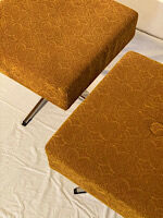 Paire de tabourets pivotants hongrois ottomans