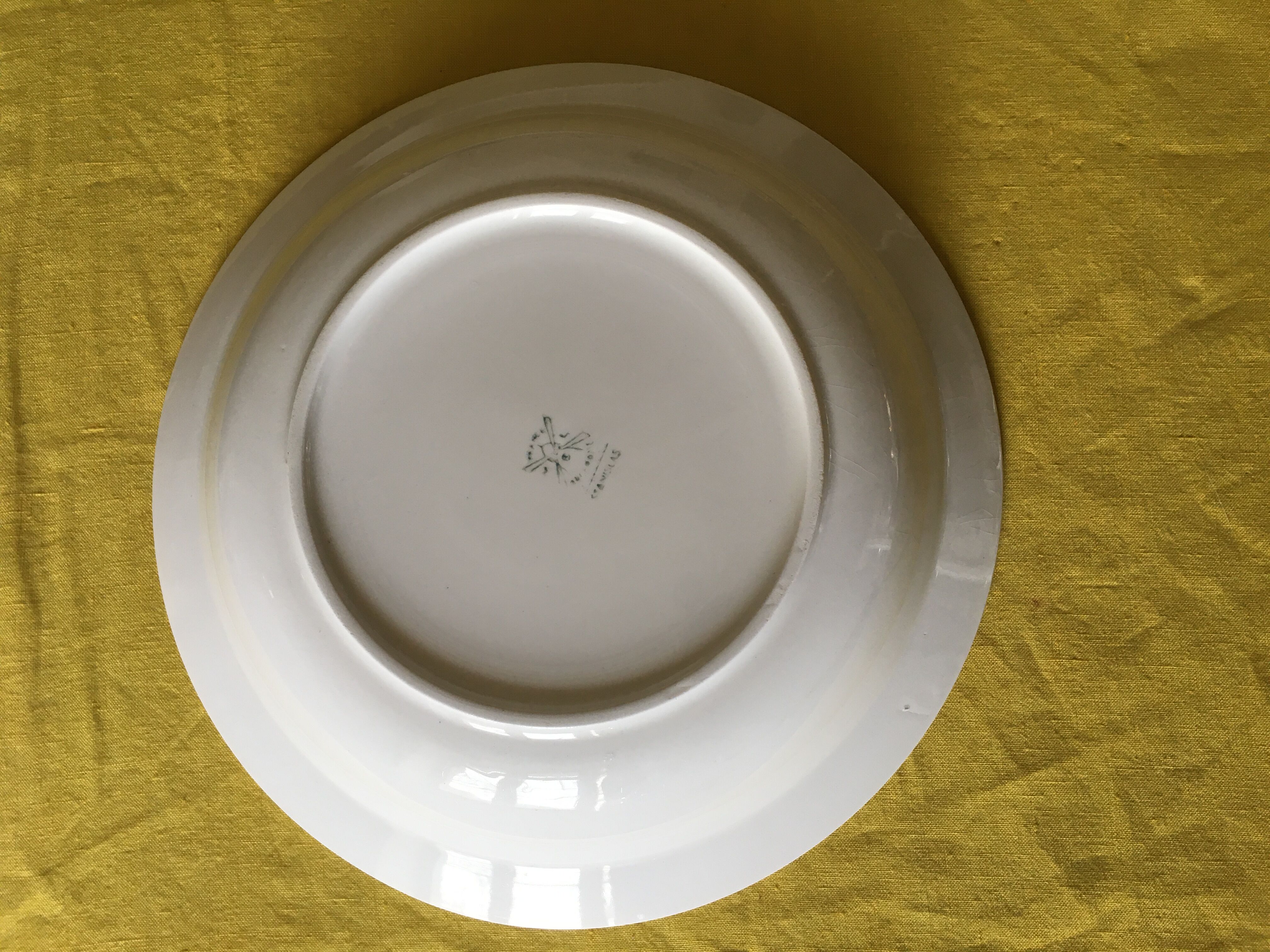 Deep dish and flat plate Moulin des Loups Stanislas model