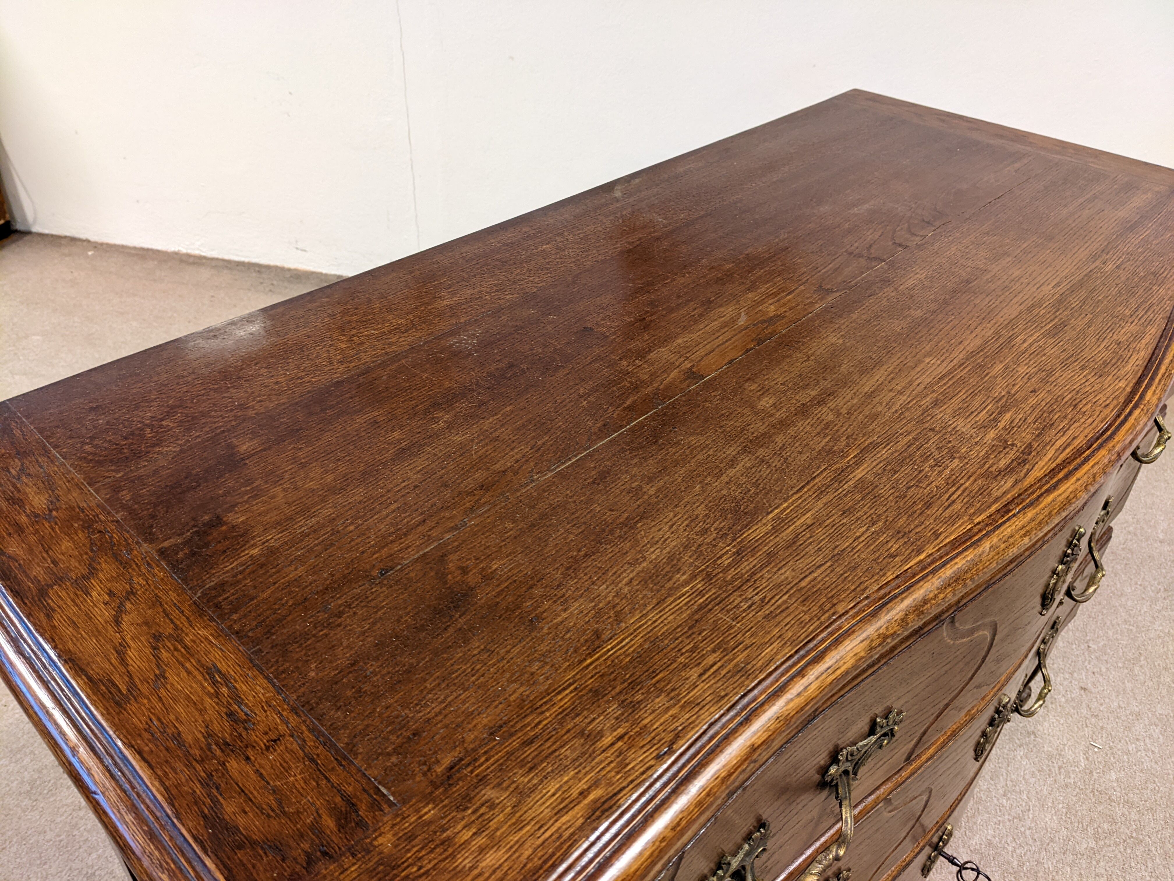 Commode Louis XV en chêne