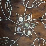 Wooden thuya catchall enhanced with metal wire and mother-of-pearl.