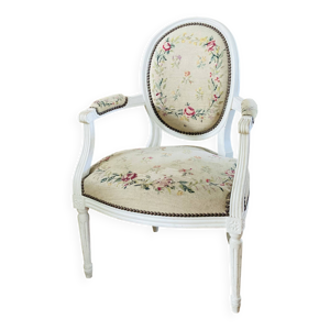 Fauteuil tapisserie aux - croix