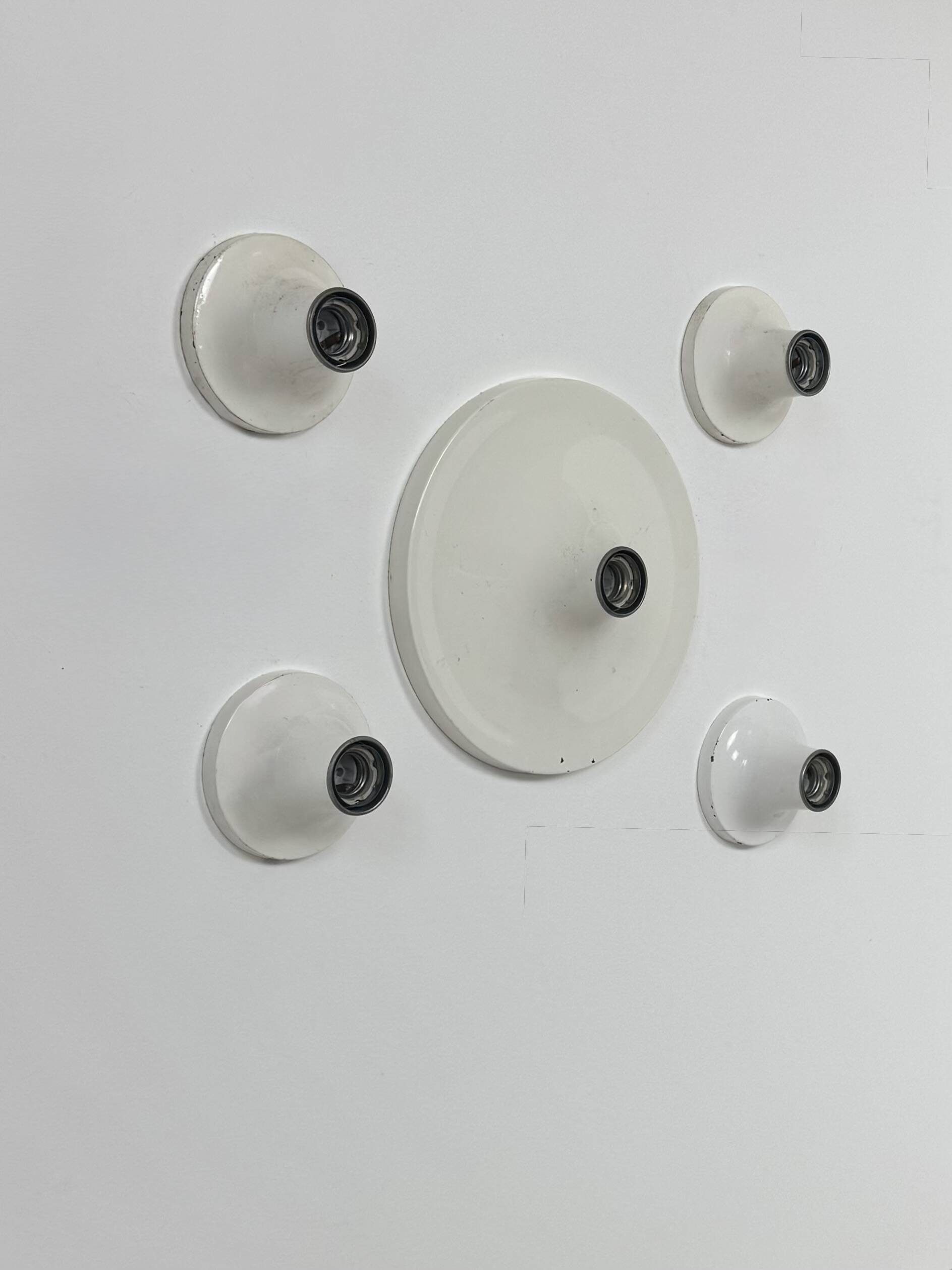Set of 5 vintage wall lights, white lacquered metal, Germany, 1970.