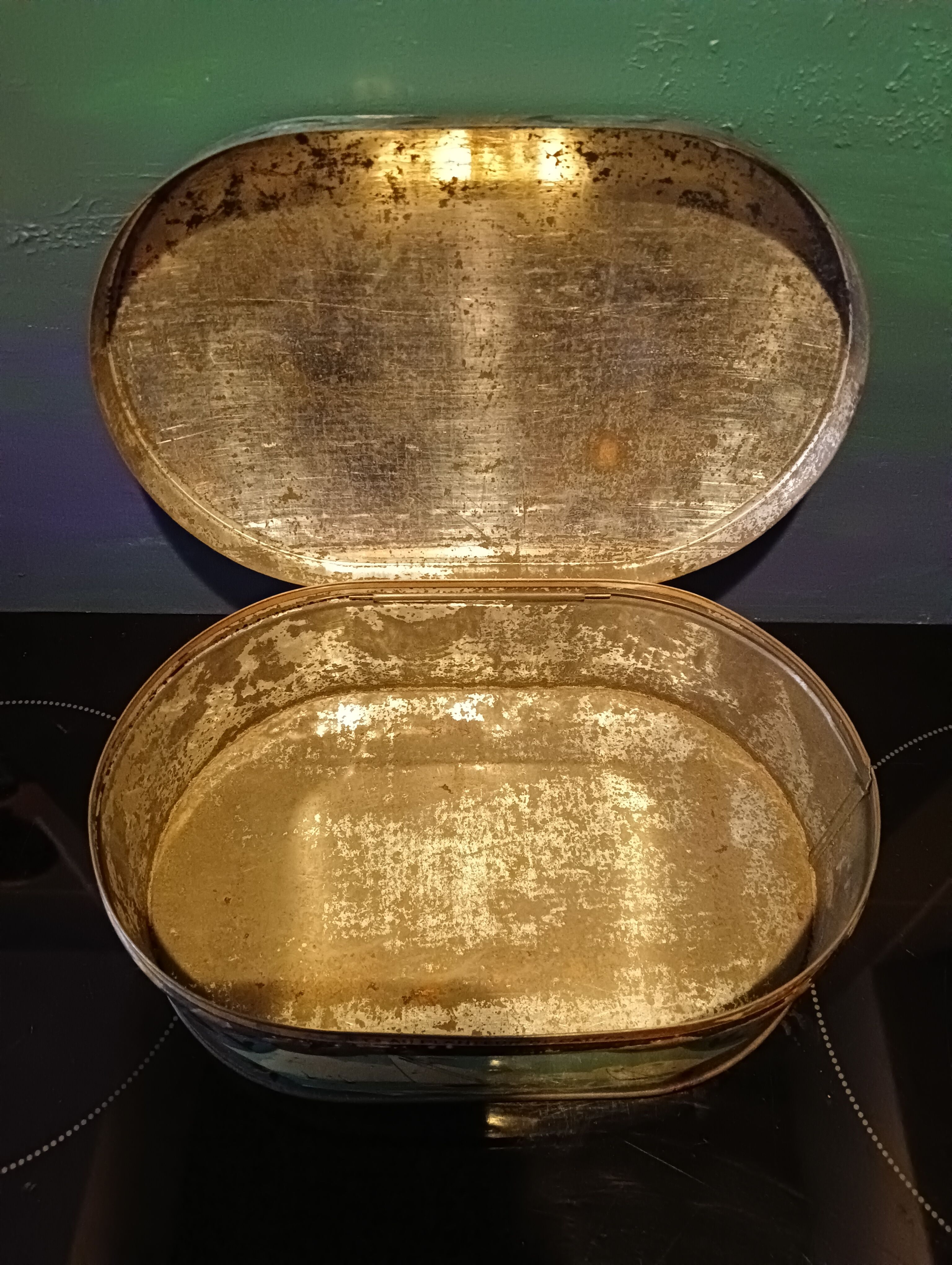 Lithographed sheet metal box " éts au planteur de caiffa " decorations children beach sea boats