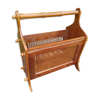 Porte revue ancien en bois et cannage