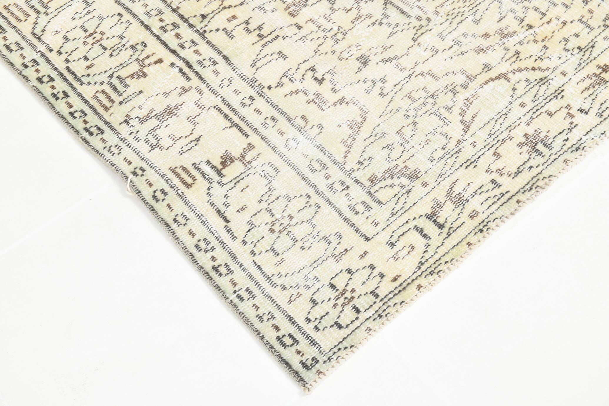 Light Yellow & Brown Vintage Rug, 164x266Cm