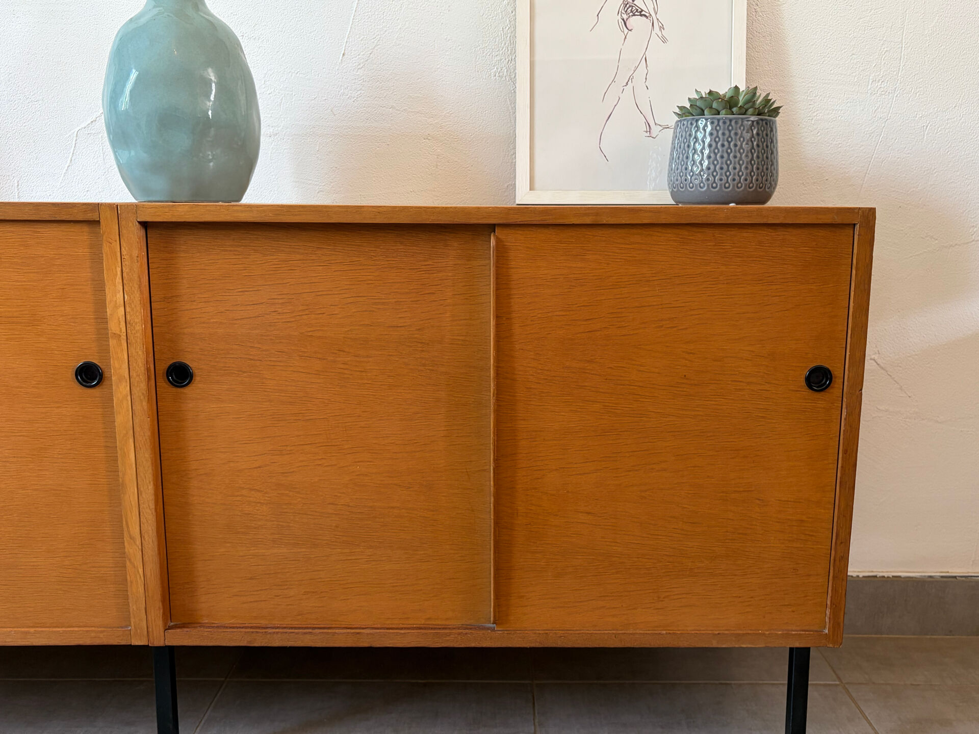Vintage school enfilade