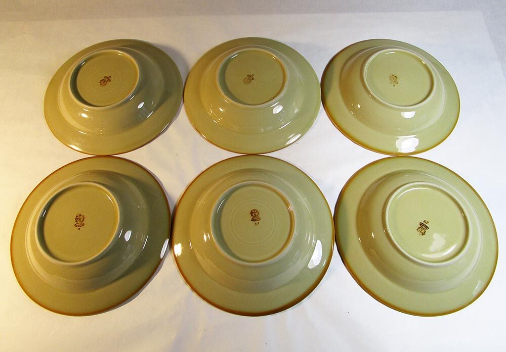 Hollow plates in brown sandstone