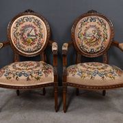 Paire de fauteuils en hêtre, style Louis XVI – début XXe