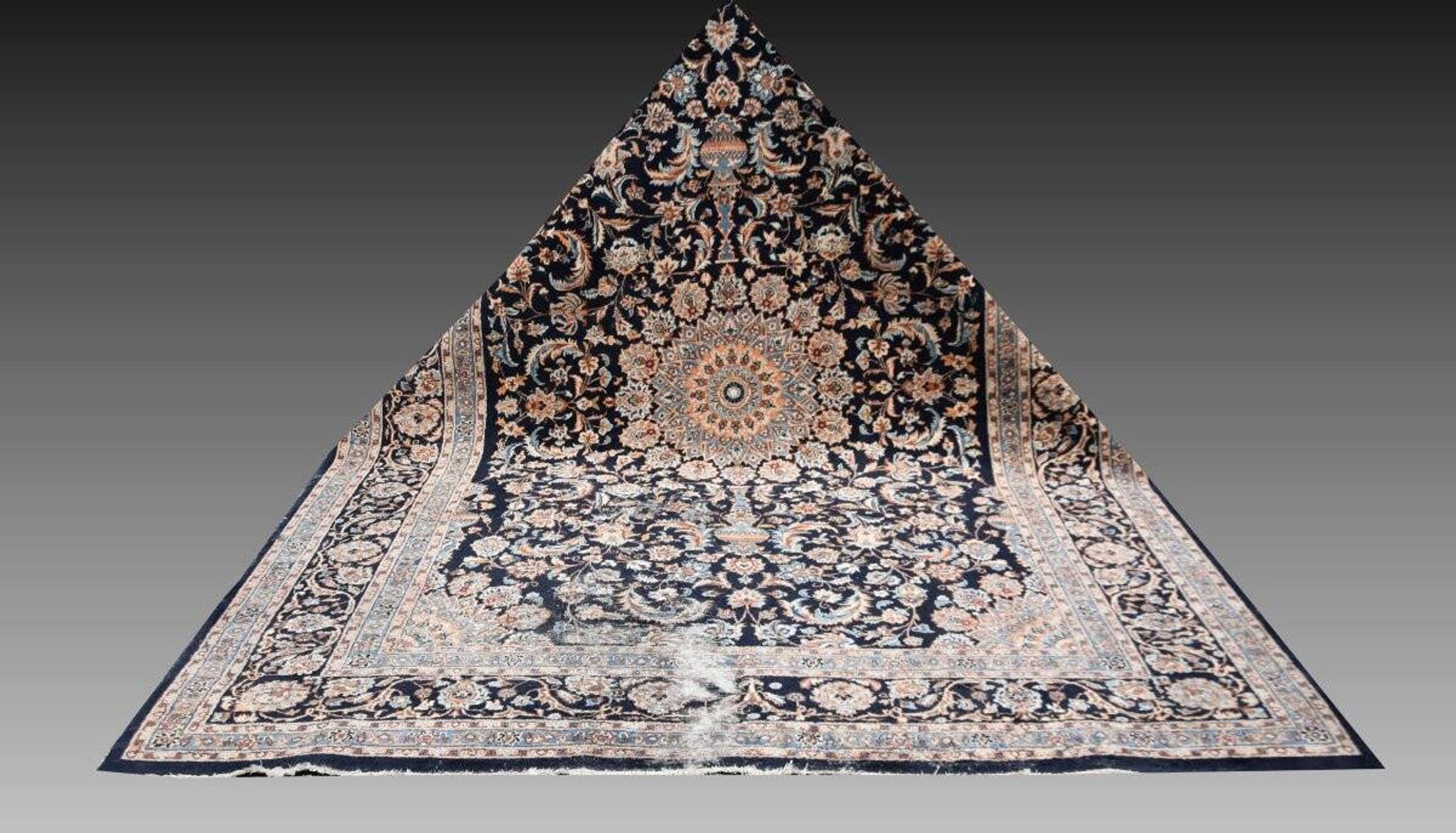 Oriental carpet kashmar iran in wool: 3.55 x 2.50 metres - circa: 1970 - "galerie sardje"