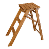 Folding wooden stepladder