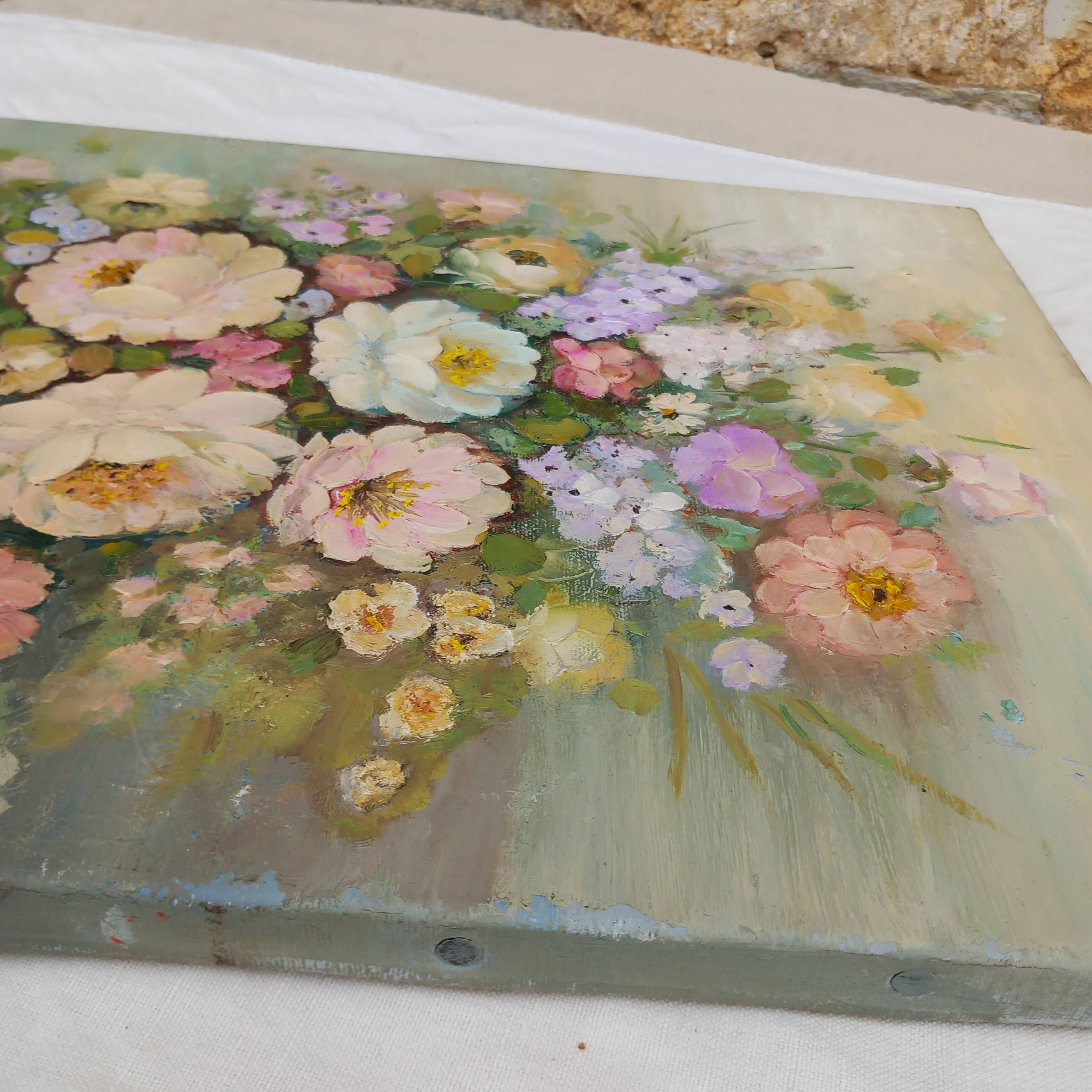 Floral arrangement - Bouquet of roses and anemones