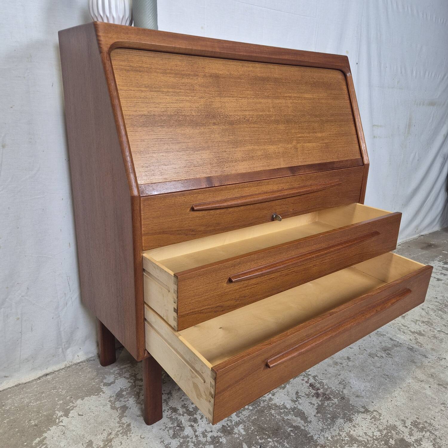 Bernhard Pedersen & Søn, secrétaire danois vintage, coiffeuse