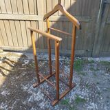 Double valet wood coat rack