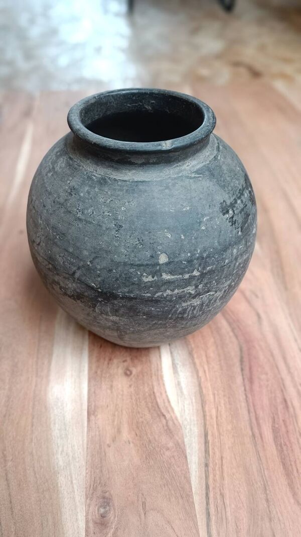 Ancienne jarre à eau Indonésienne terre cuite