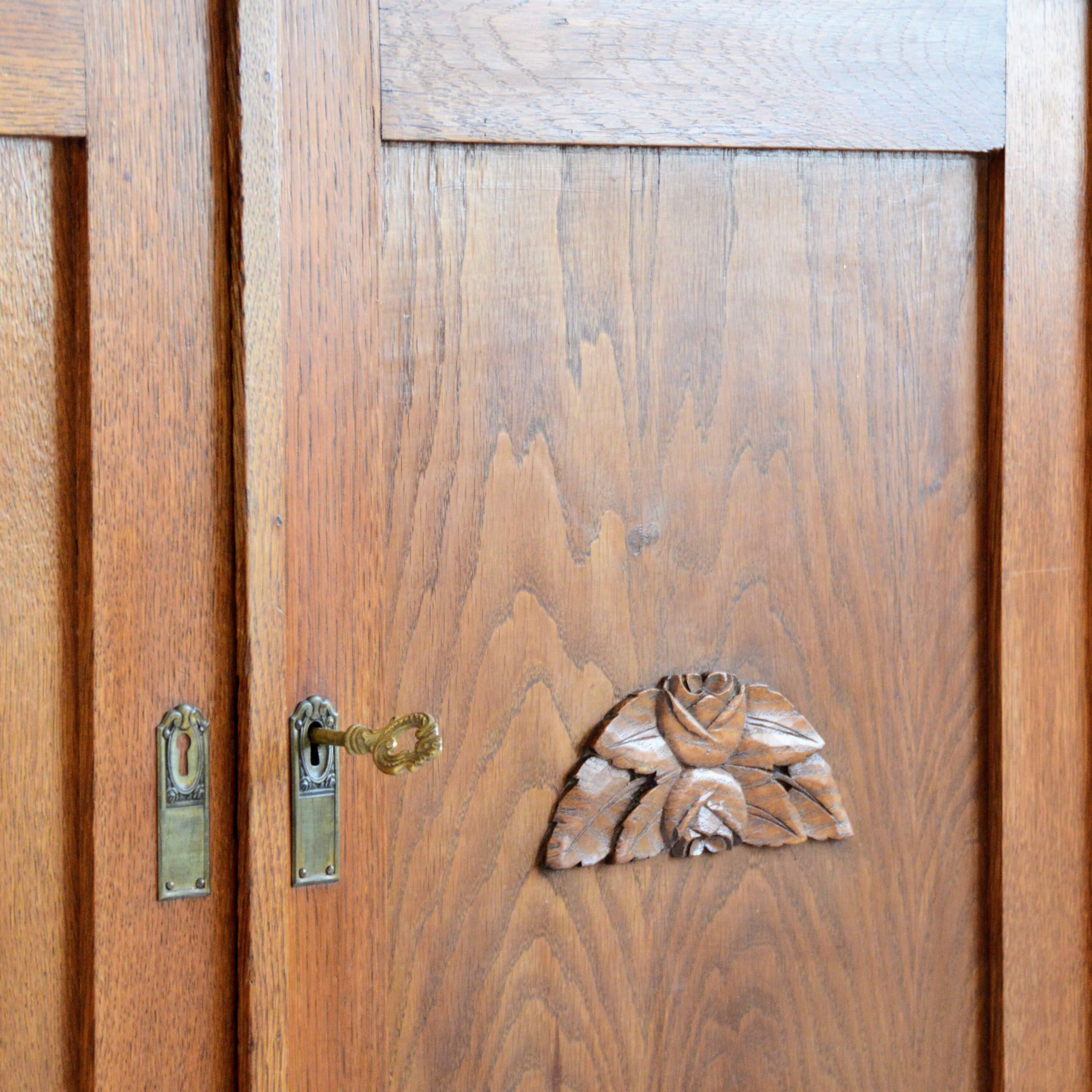 Parisian / Art Deco 1930 vintage buffet