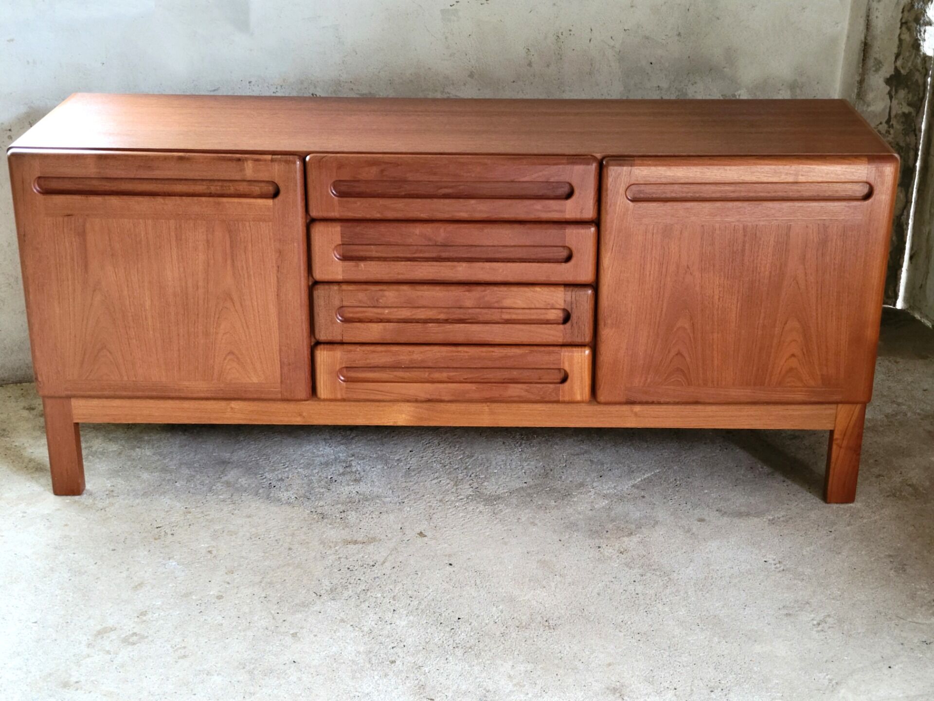 Buffet Dyrlund en teck, Danemark 1970