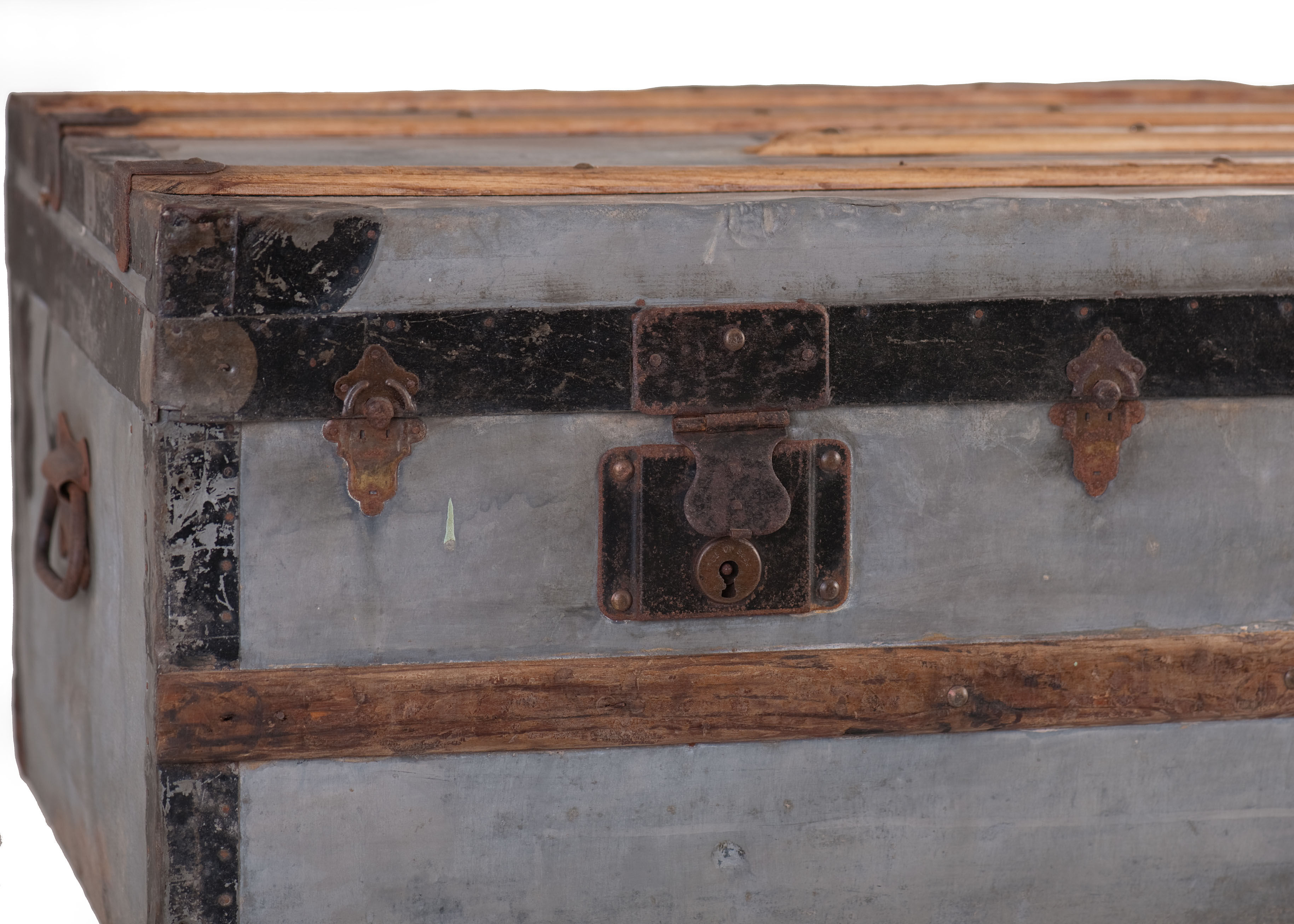 Old military trunk 14-18